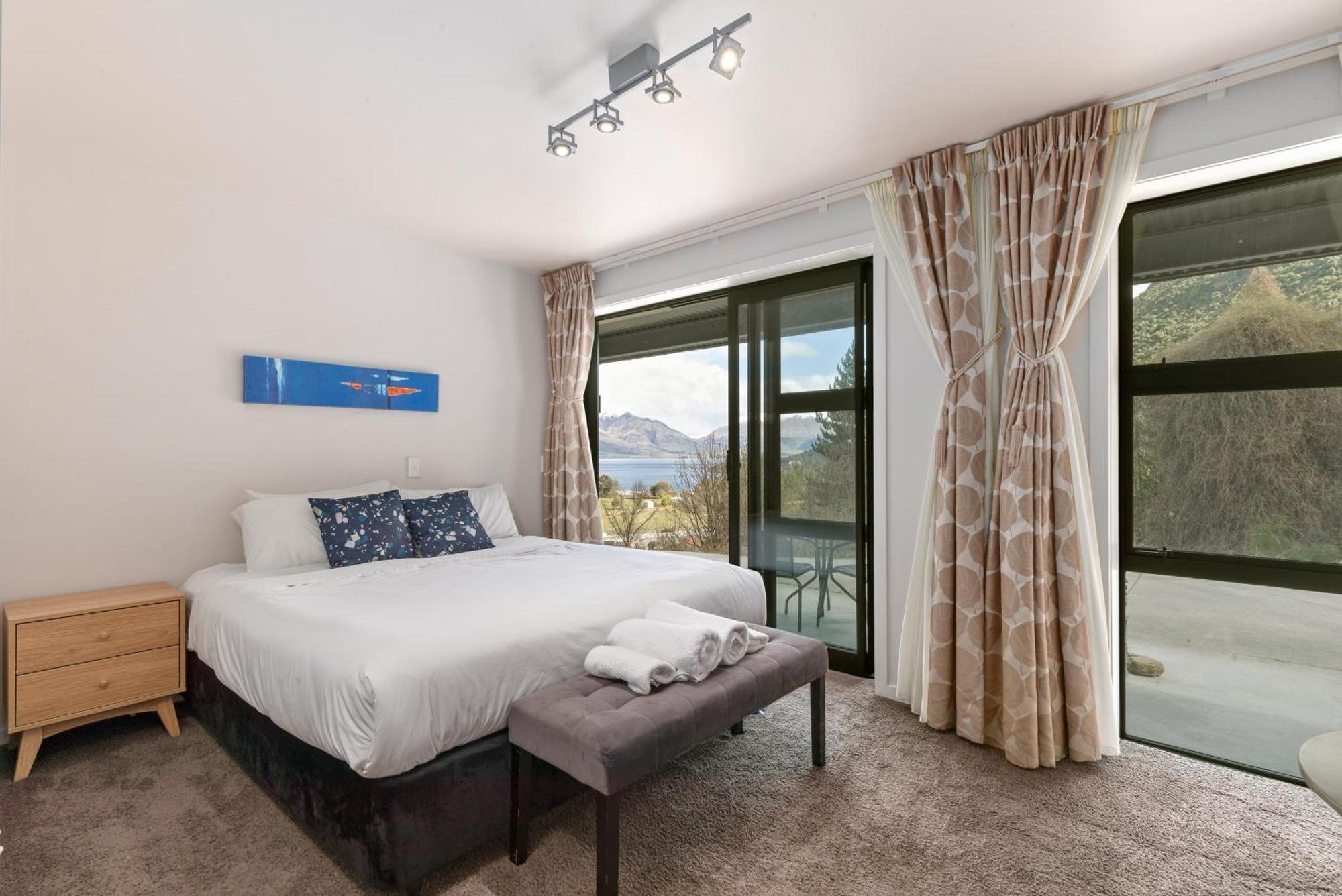 Closeburn LakeView House Queenstown Bagian luar foto