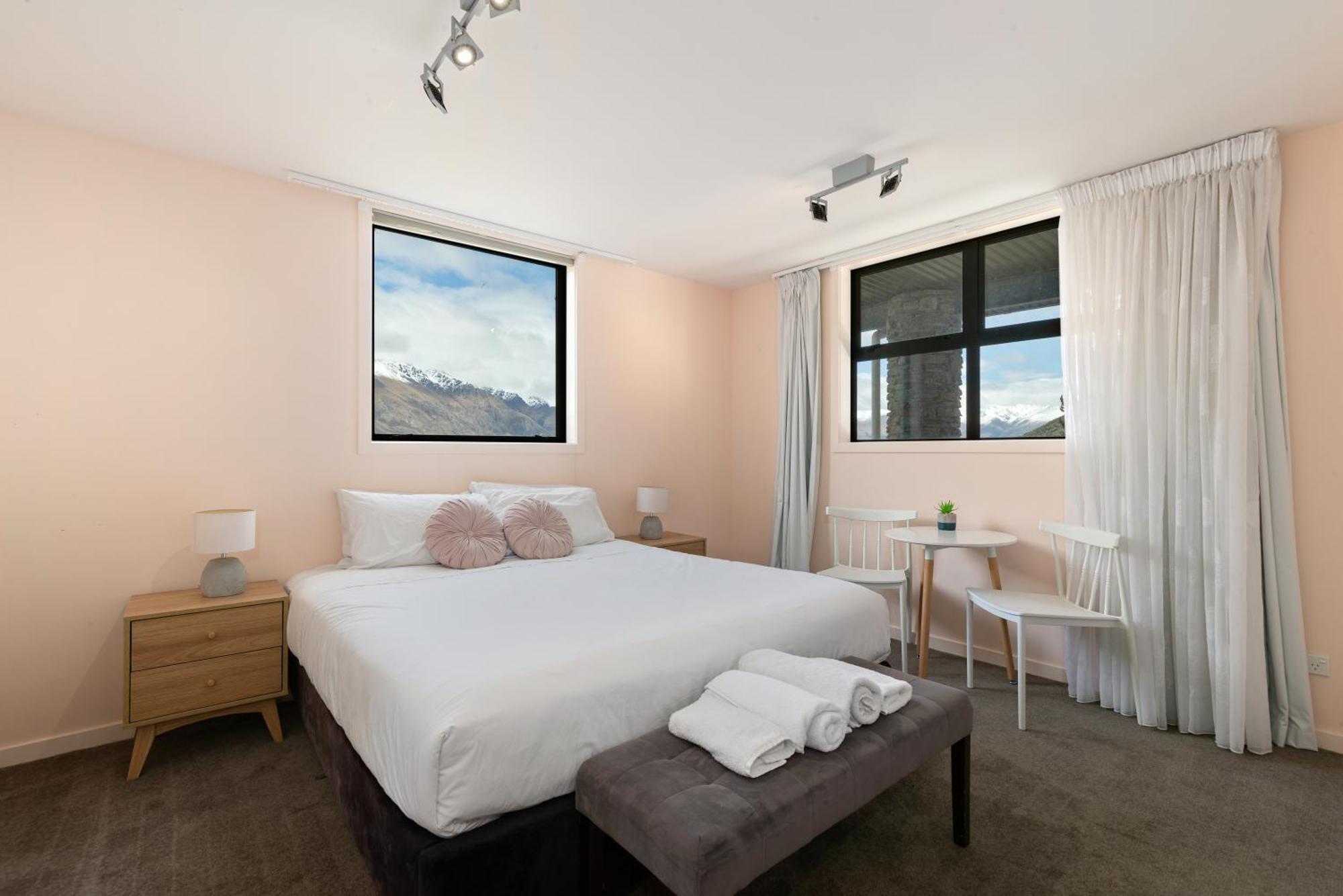 Closeburn LakeView House Queenstown Bagian luar foto