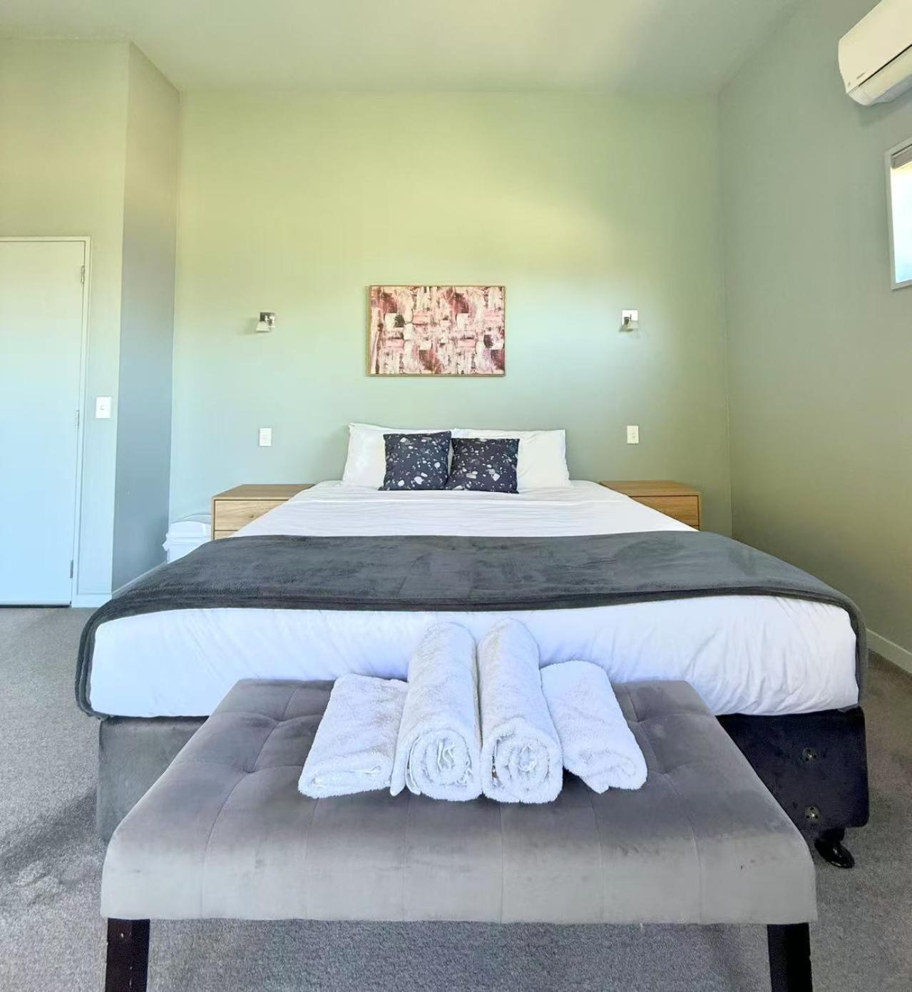 Closeburn LakeView House Queenstown Bagian luar foto